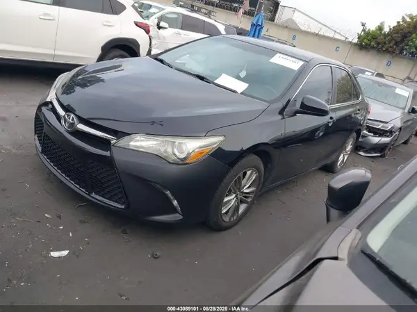 4T1BF1FKXGU552416 2016 TOYOTA CAMRY - Image 2