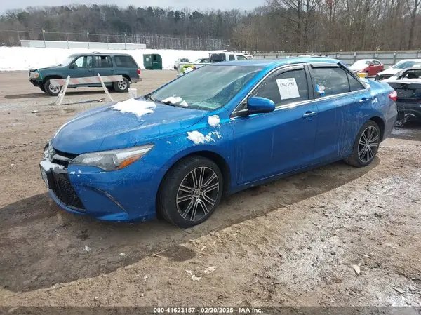 4T1BF1FKXGU552724 2016 TOYOTA CAMRY - Image 2