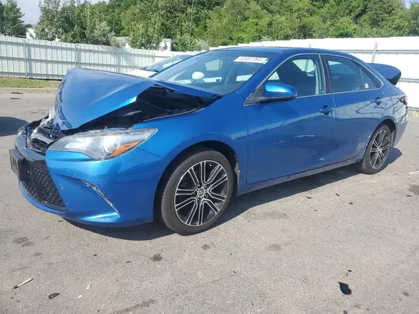4T1BF1FKXGU555364 2016 TOYOTA CAMRY - Image 1