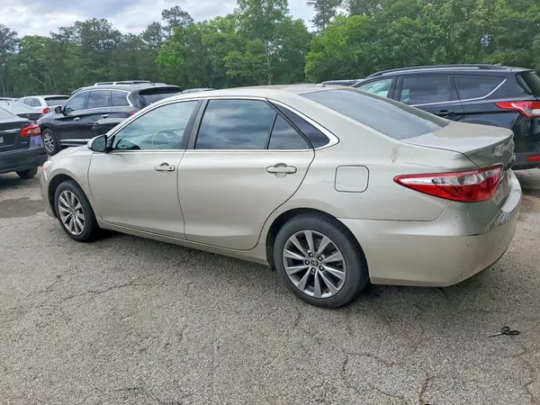 4T1BF1FKXGU555395 2016 TOYOTA CAMRY - Image 2