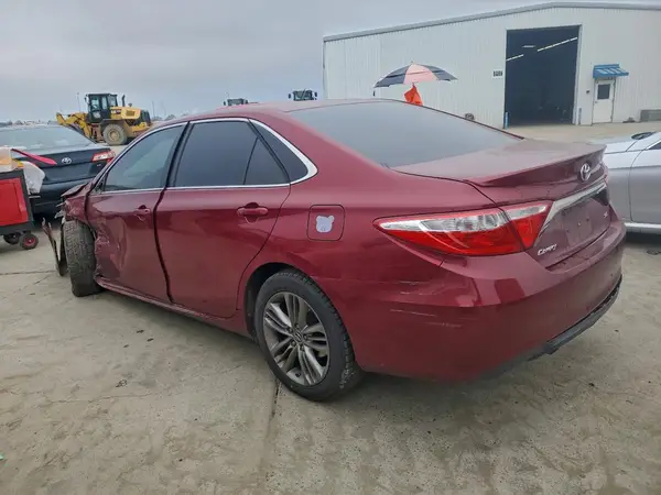4T1BF1FKXGU556742 2016 TOYOTA CAMRY - Image 2