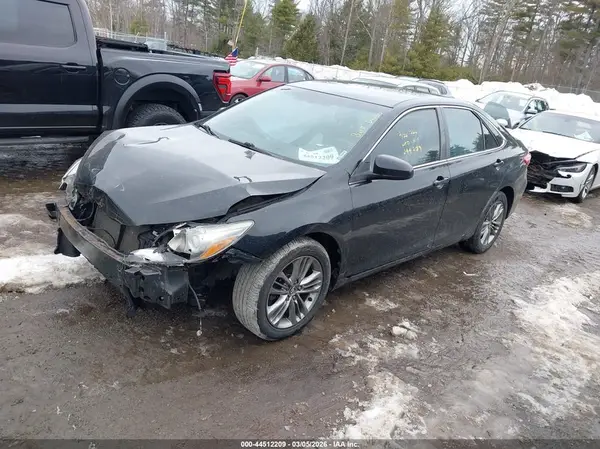 4T1BF1FKXGU558216 2016 TOYOTA CAMRY - Image 2