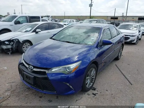 4T1BF1FKXGU559964 2016 TOYOTA CAMRY - Image 2