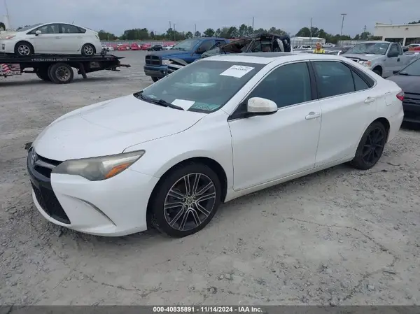 4T1BF1FKXGU563044 2016 TOYOTA CAMRY - Image 2