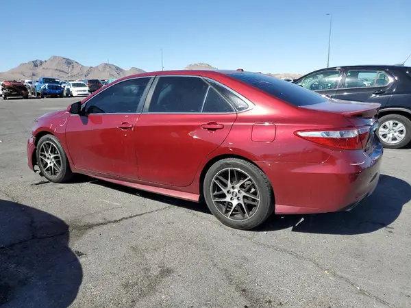 4T1BF1FKXGU566302 2016 TOYOTA CAMRY - Image 2