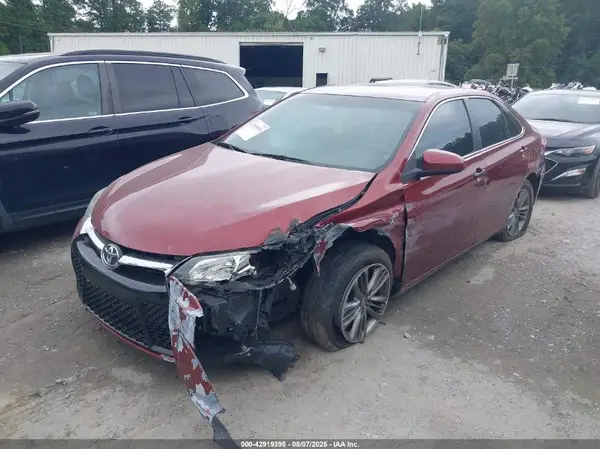 4T1BF1FKXGU571449 2016 TOYOTA CAMRY - Image 2