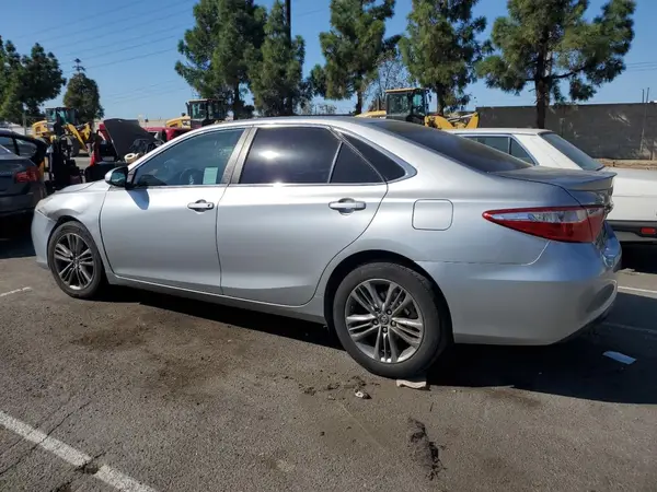 4T1BF1FKXGU572598 2016 TOYOTA CAMRY - Image 2
