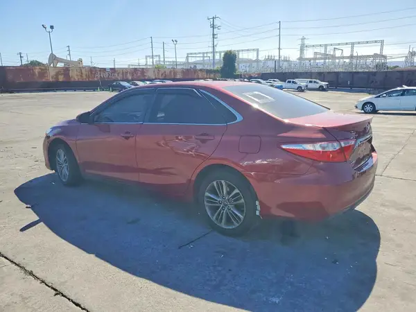 4T1BF1FKXGU574612 2016 TOYOTA CAMRY - Image 2