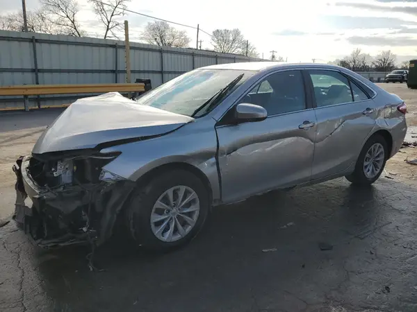 4T1BF1FKXGU575145 2016 TOYOTA CAMRY - Image 1