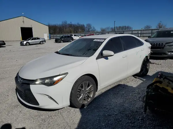 4T1BF1FKXGU579597 2016 TOYOTA CAMRY - Image 1