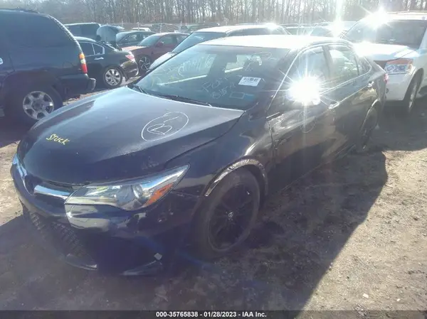 4T1BF1FKXGU581494 2016 TOYOTA CAMRY - Image 2