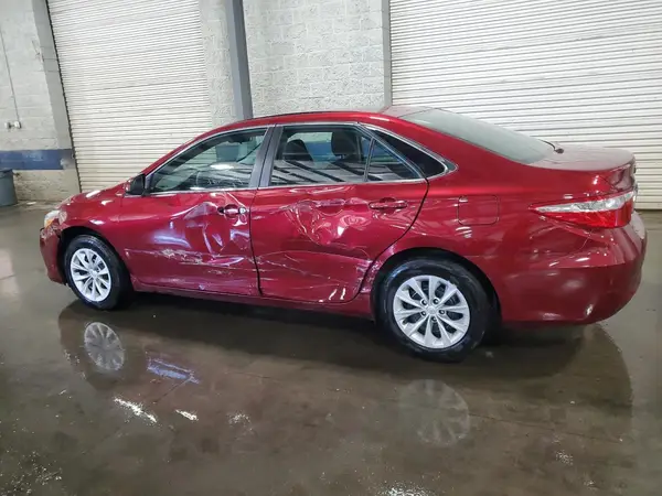4T1BF1FKXGU583813 2016 TOYOTA CAMRY - Image 2