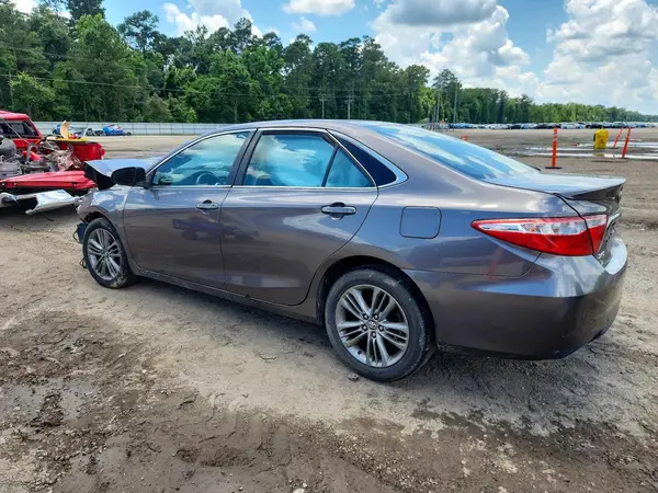 4T1BF1FKXGU583892 2016 TOYOTA CAMRY - Image 2