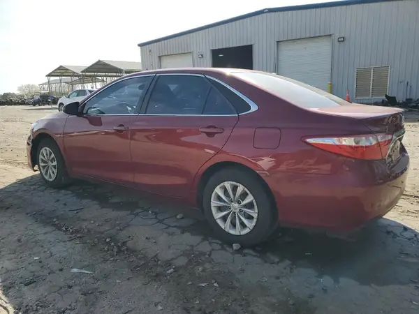 4T1BF1FKXGU587313 2016 TOYOTA CAMRY - Image 2