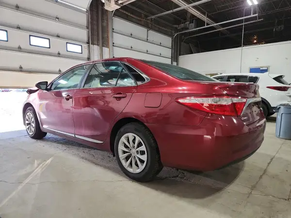 4T1BF1FKXGU587361 2016 TOYOTA CAMRY - Image 2
