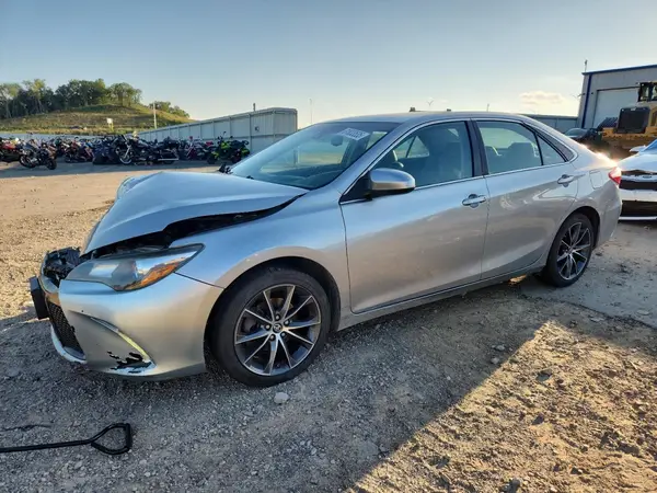 4T1BF1FKXGU589031 2016 TOYOTA CAMRY - Image 1