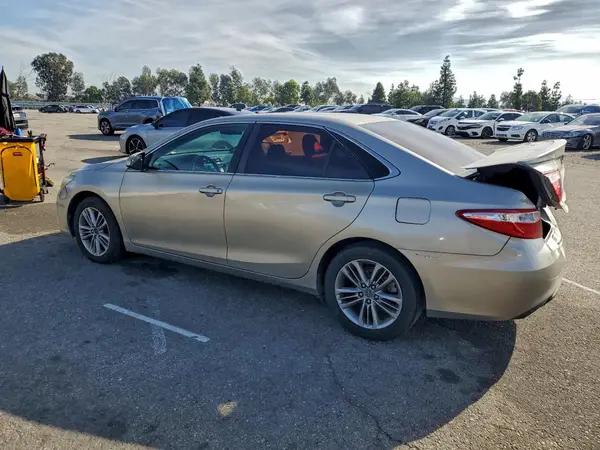 4T1BF1FKXGU589594 2016 TOYOTA CAMRY - Image 2