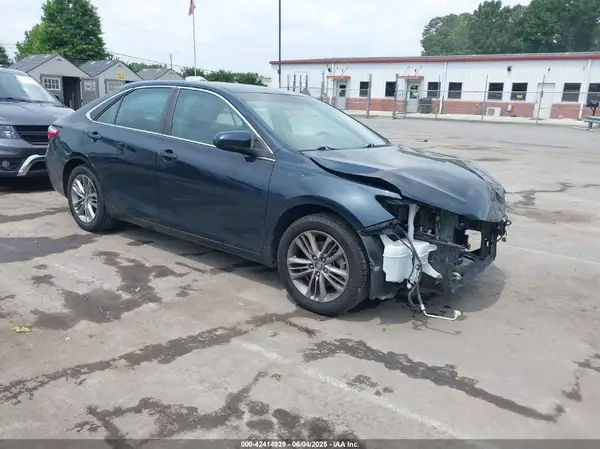 4T1BF1FKXGU594374 2016 TOYOTA CAMRY - Image 1