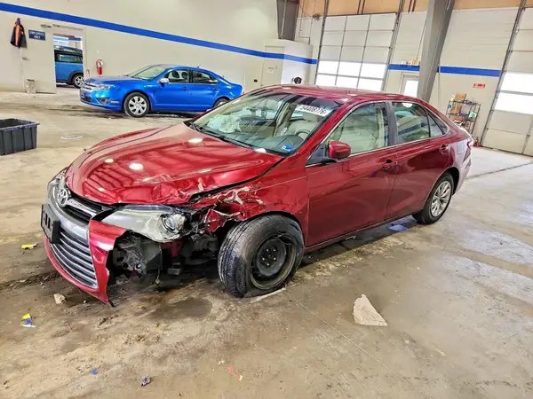 4T1BF1FKXGU595170 2016 TOYOTA CAMRY - Image 1