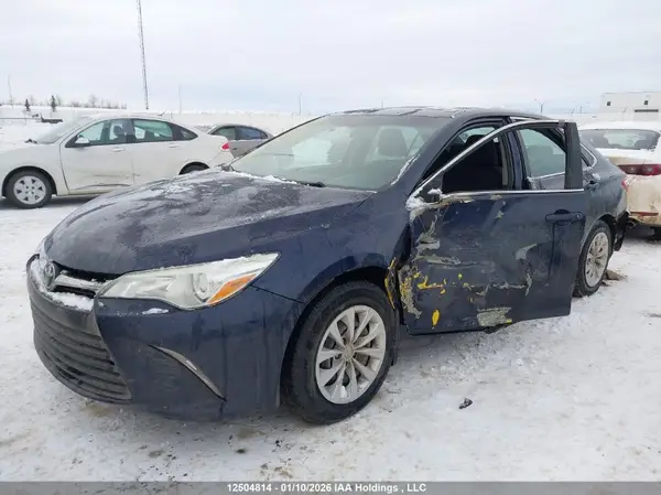4T1BF1FKXGU596433 2016 TOYOTA CAMRY - Image 2