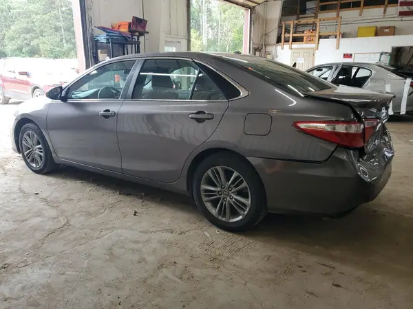 4T1BF1FKXGU597324 2016 TOYOTA CAMRY - Image 2