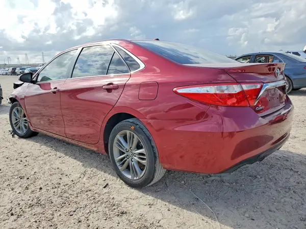 4T1BF1FKXGU600447 2016 TOYOTA CAMRY - Image 2