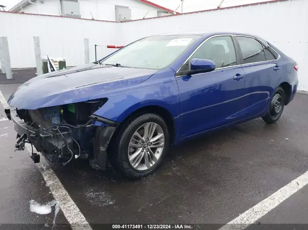 4T1BF1FKXGU601727 2016 TOYOTA CAMRY - Image 2
