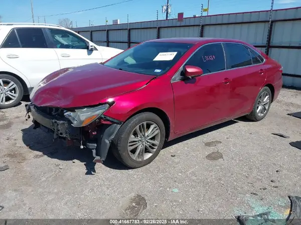 4T1BF1FKXGU602697 2016 TOYOTA CAMRY - Image 2