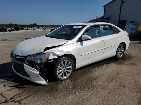 4T1BF1FKXGU605275 2016 TOYOTA CAMRY - Image 1