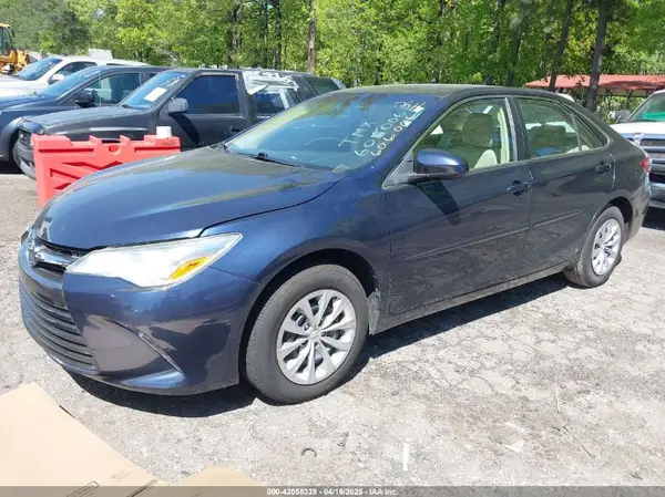 4T1BF1FKXGU606006 2016 TOYOTA CAMRY - Image 2