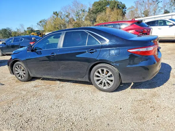 4T1BF1FKXGU606104 2016 TOYOTA CAMRY - Image 2