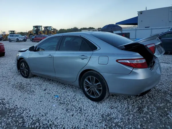 4T1BF1FKXGU608368 2016 TOYOTA CAMRY - Image 2