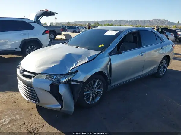 4T1BF1FKXGU608516 2016 TOYOTA CAMRY - Image 2