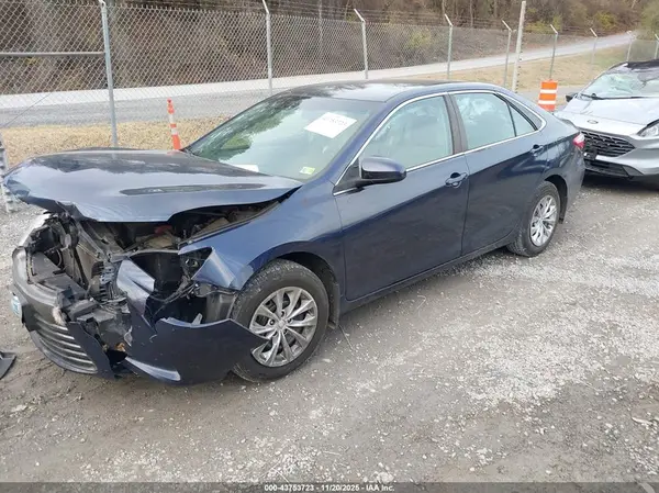 4T1BF1FKXGU608760 2016 TOYOTA CAMRY - Image 2