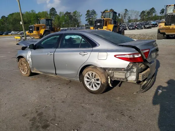 4T1BF1FKXGU609178 2016 TOYOTA CAMRY - Image 2
