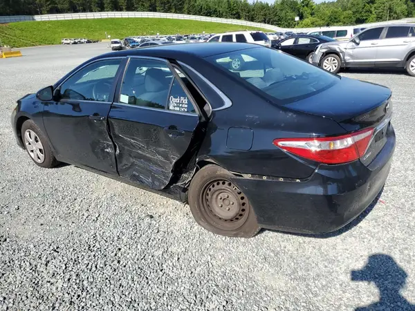 4T1BF1FKXGU610444 2016 TOYOTA CAMRY - Image 2