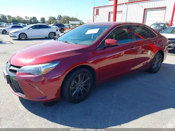 4T1BF1FKXGU610802 2016 TOYOTA CAMRY - Image 2