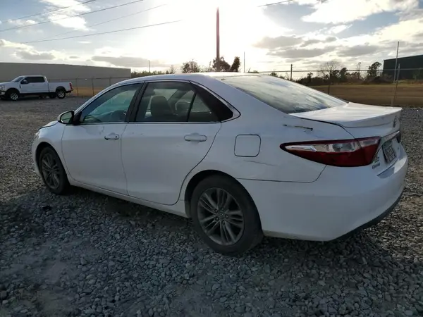 4T1BF1FKXGU614574 2016 TOYOTA CAMRY - Image 2