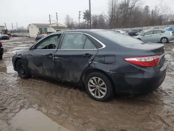 4T1BF1FKXGU614686 2016 TOYOTA CAMRY - Image 2