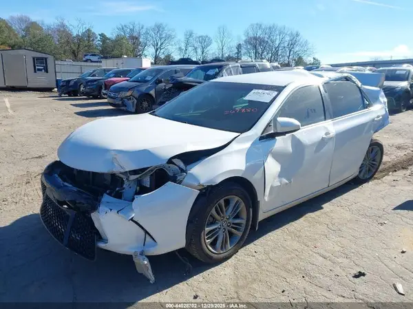 4T1BF1FKXHU267880 2017 TOYOTA CAMRY - Image 2