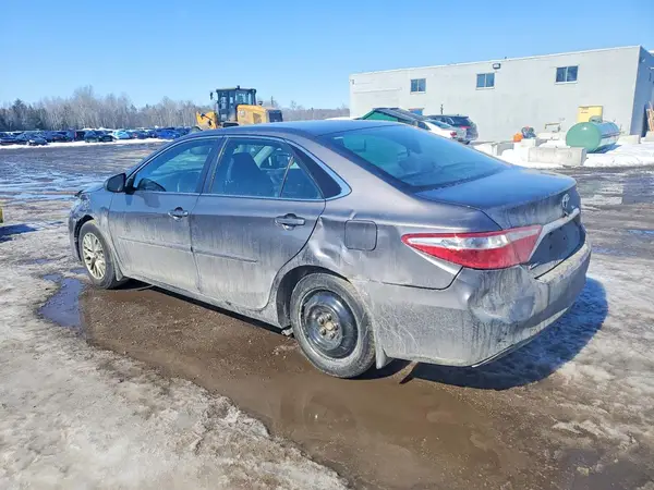 4T1BF1FKXHU268298 2017 TOYOTA CAMRY - Image 2