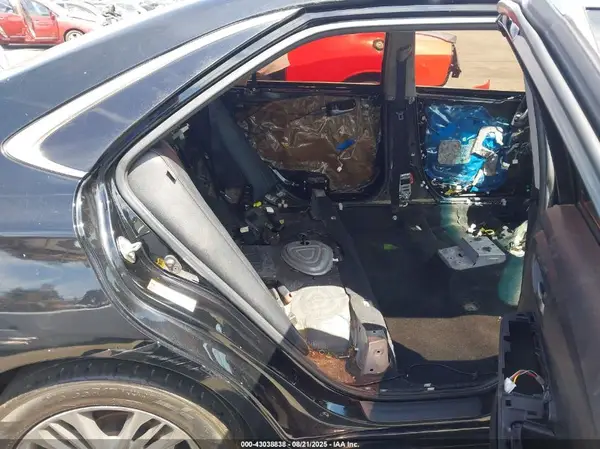 4T1BF1FKXHU268818 2017 TOYOTA CAMRY - Image 8