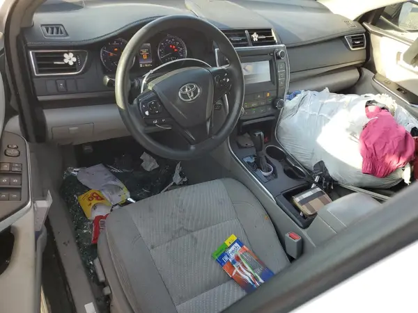 4T1BF1FKXHU271170 2017 TOYOTA CAMRY - Image 8