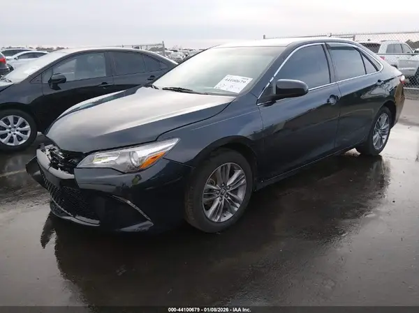 4T1BF1FKXHU272352 2017 TOYOTA CAMRY - Image 2