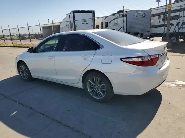 4T1BF1FKXHU273680 2017 TOYOTA CAMRY - Image 2