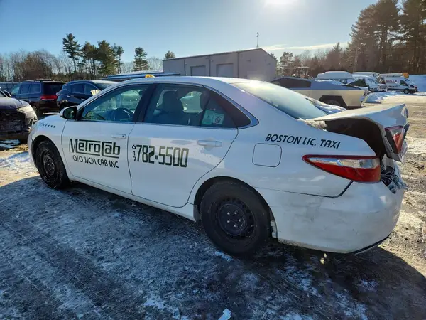 4T1BF1FKXHU275882 2017 TOYOTA CAMRY - Image 2