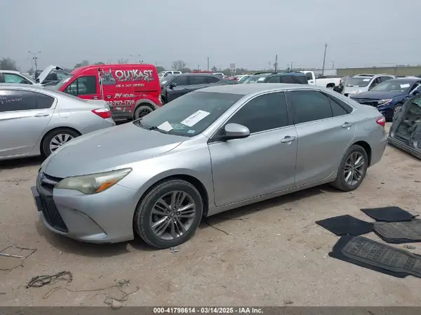 4T1BF1FKXHU279513 2017 TOYOTA CAMRY - Image 2