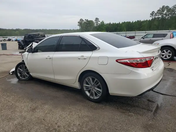 4T1BF1FKXHU279575 2017 TOYOTA CAMRY - Image 2