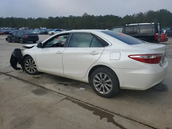 4T1BF1FKXHU279611 2017 TOYOTA CAMRY - Image 2