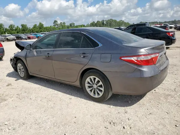 4T1BF1FKXHU282119 2017 TOYOTA CAMRY - Image 2